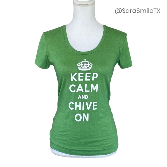 THE CHIVE - Keep Calm & Chive On - Green Graphic Short Sleeve Fitted T-Shirt - Picture 1 of 11